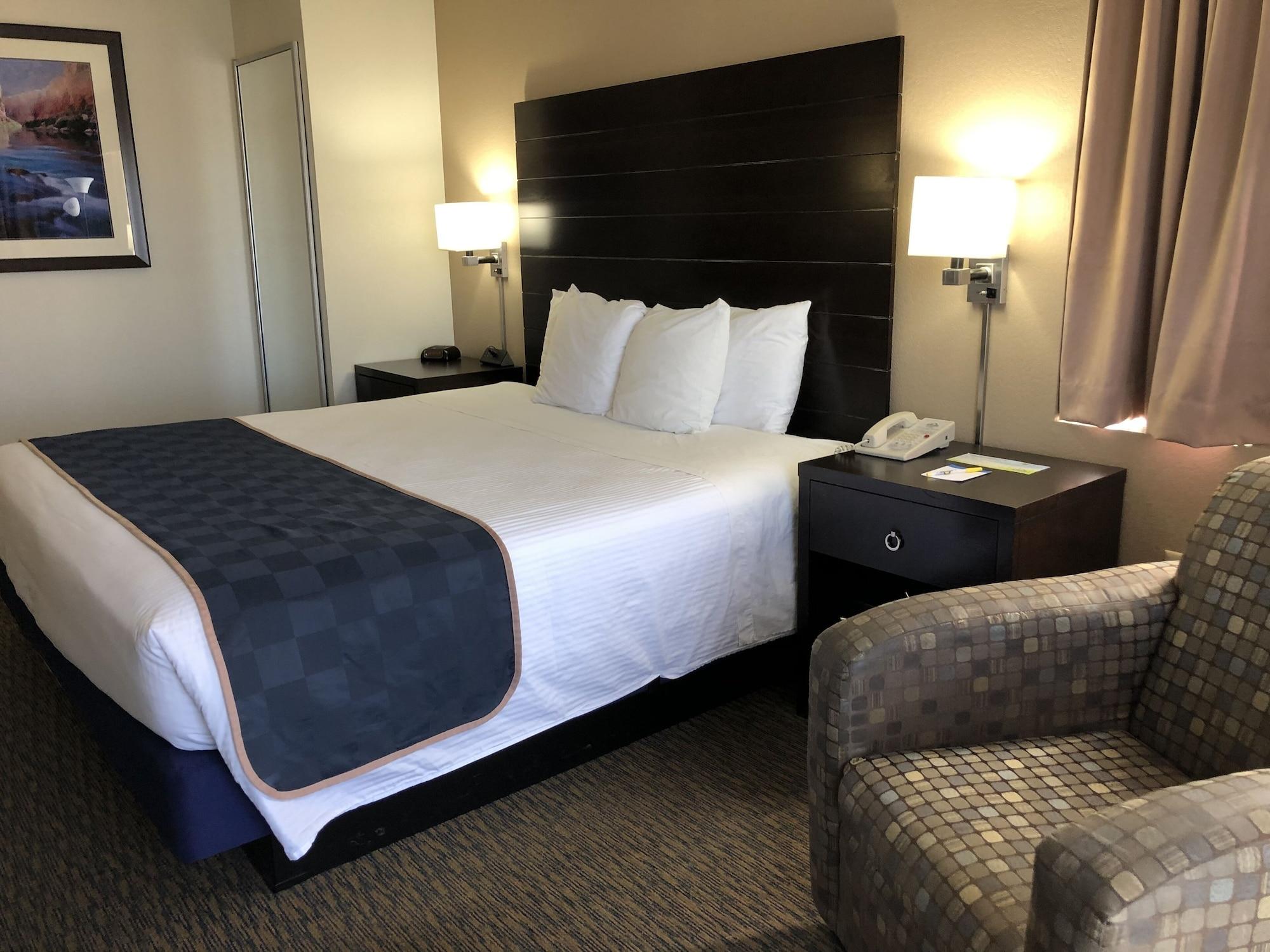 Days Inn & Suites By Wyndham Page Lake Powell Екстериор снимка