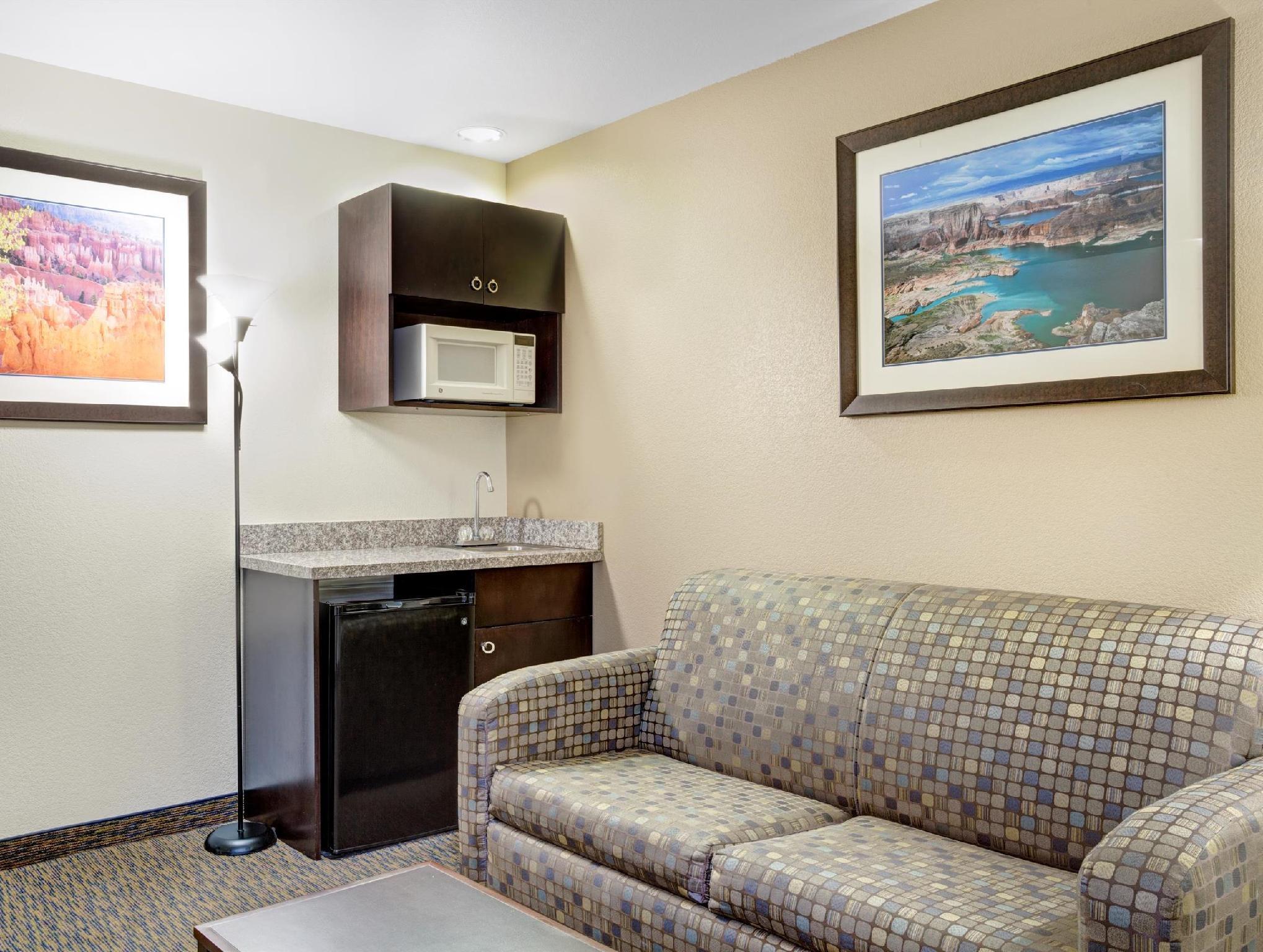 Days Inn & Suites By Wyndham Page Lake Powell Екстериор снимка