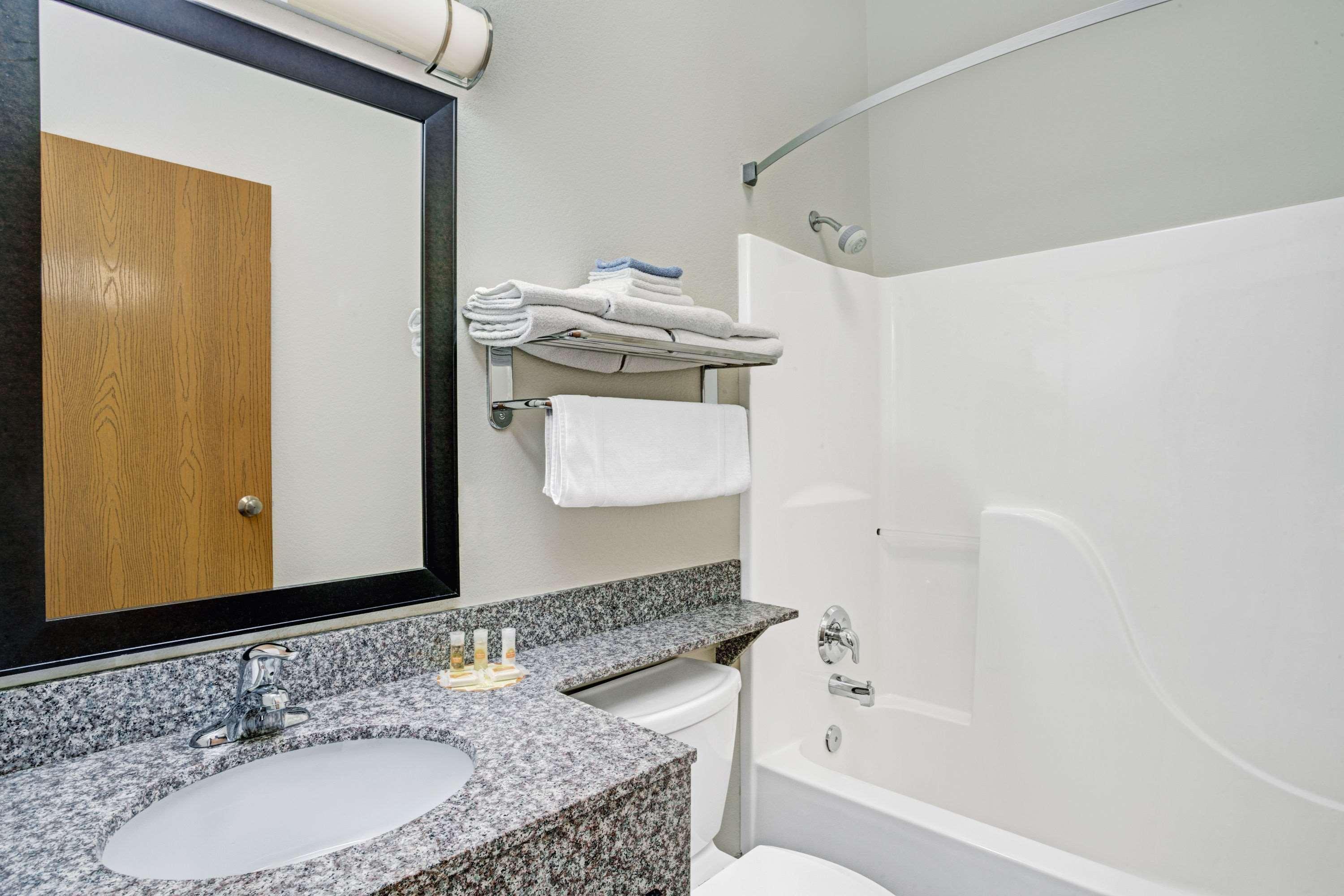 Days Inn & Suites By Wyndham Page Lake Powell Екстериор снимка