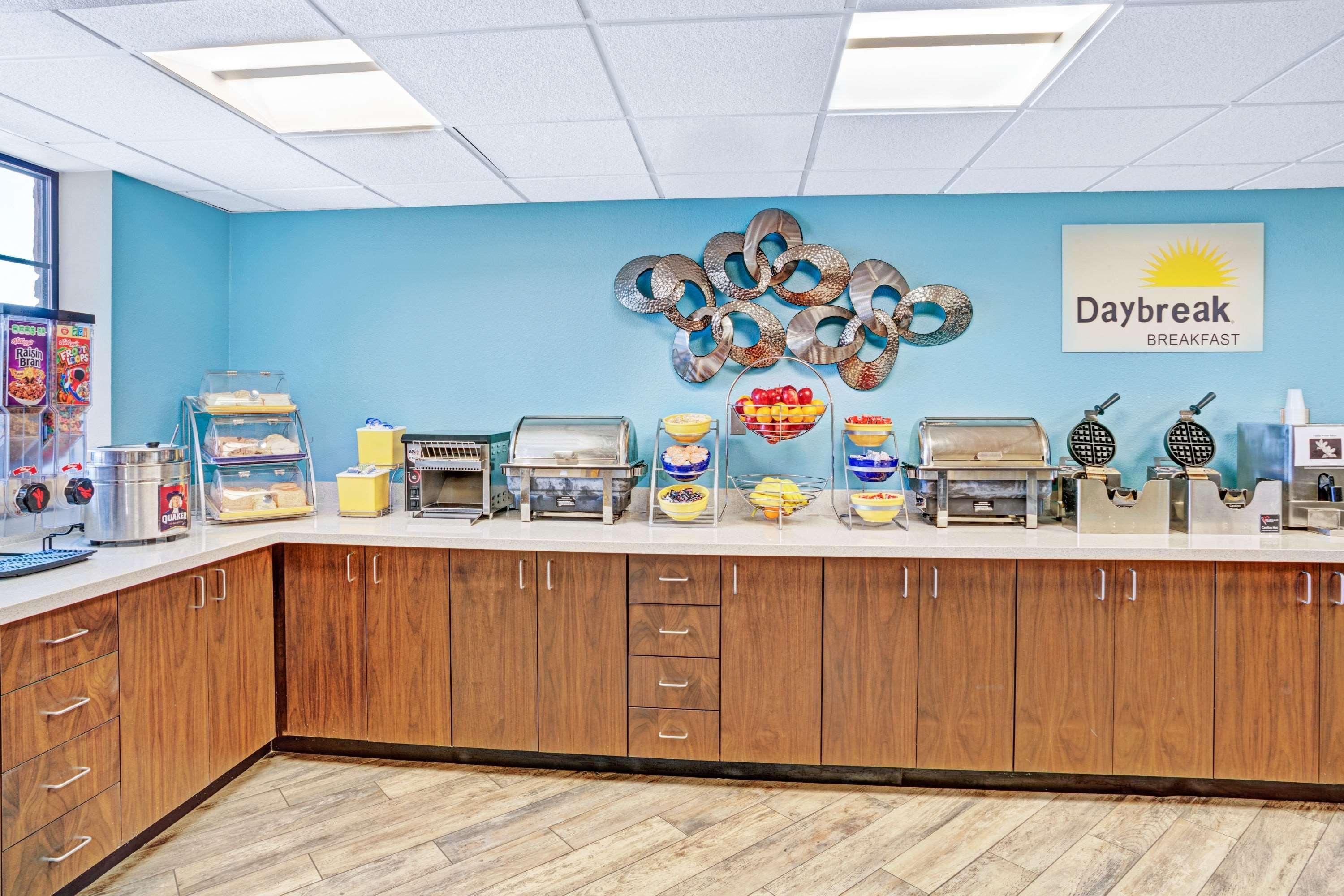 Days Inn & Suites By Wyndham Page Lake Powell Екстериор снимка