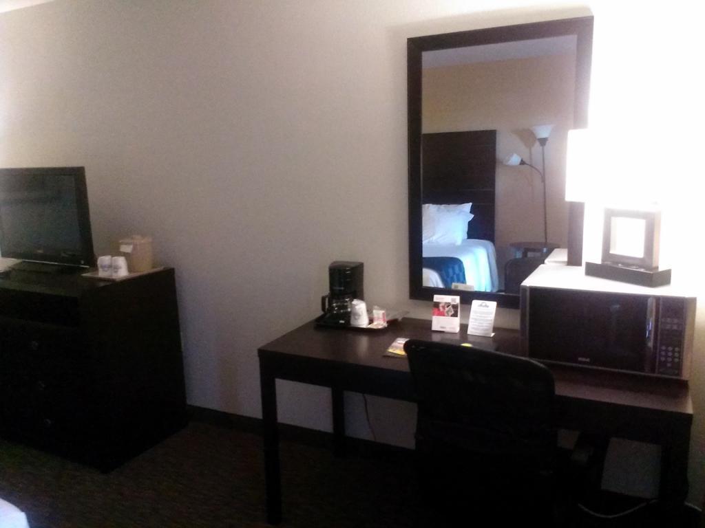 Days Inn & Suites By Wyndham Page Lake Powell Екстериор снимка